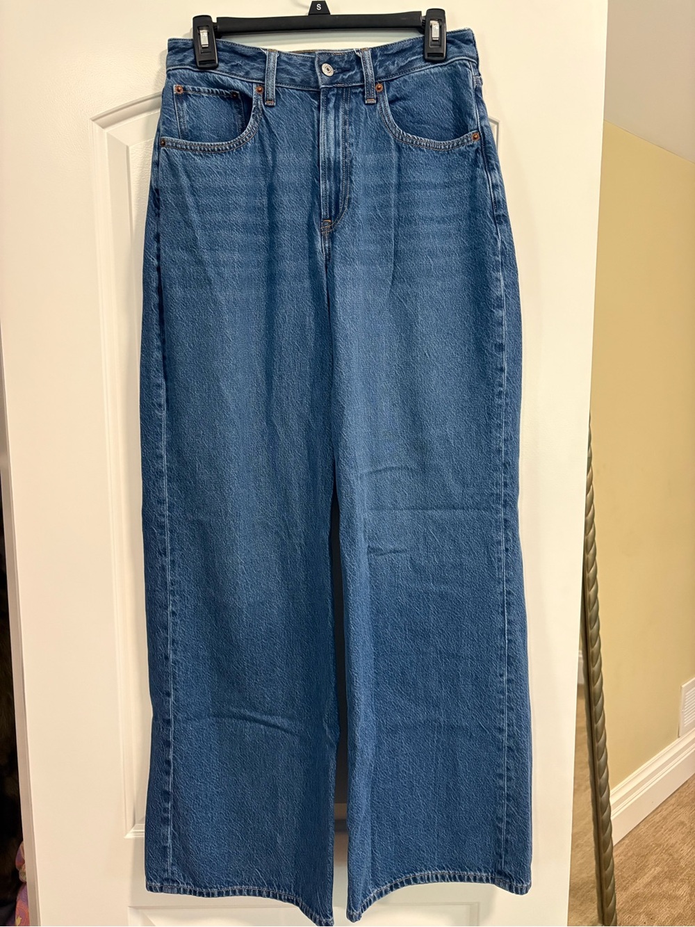 Abercrombie & Fitch High-Rise Curve Live Wide Leg Jeans - Picture 1 of 4